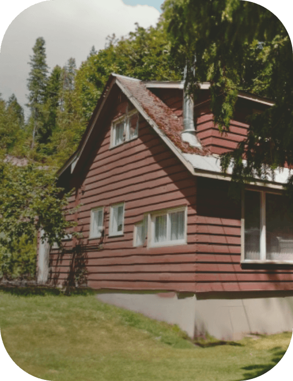 Mabel Lake Resort Legacy House Heritage home North Okanagan British Columbia